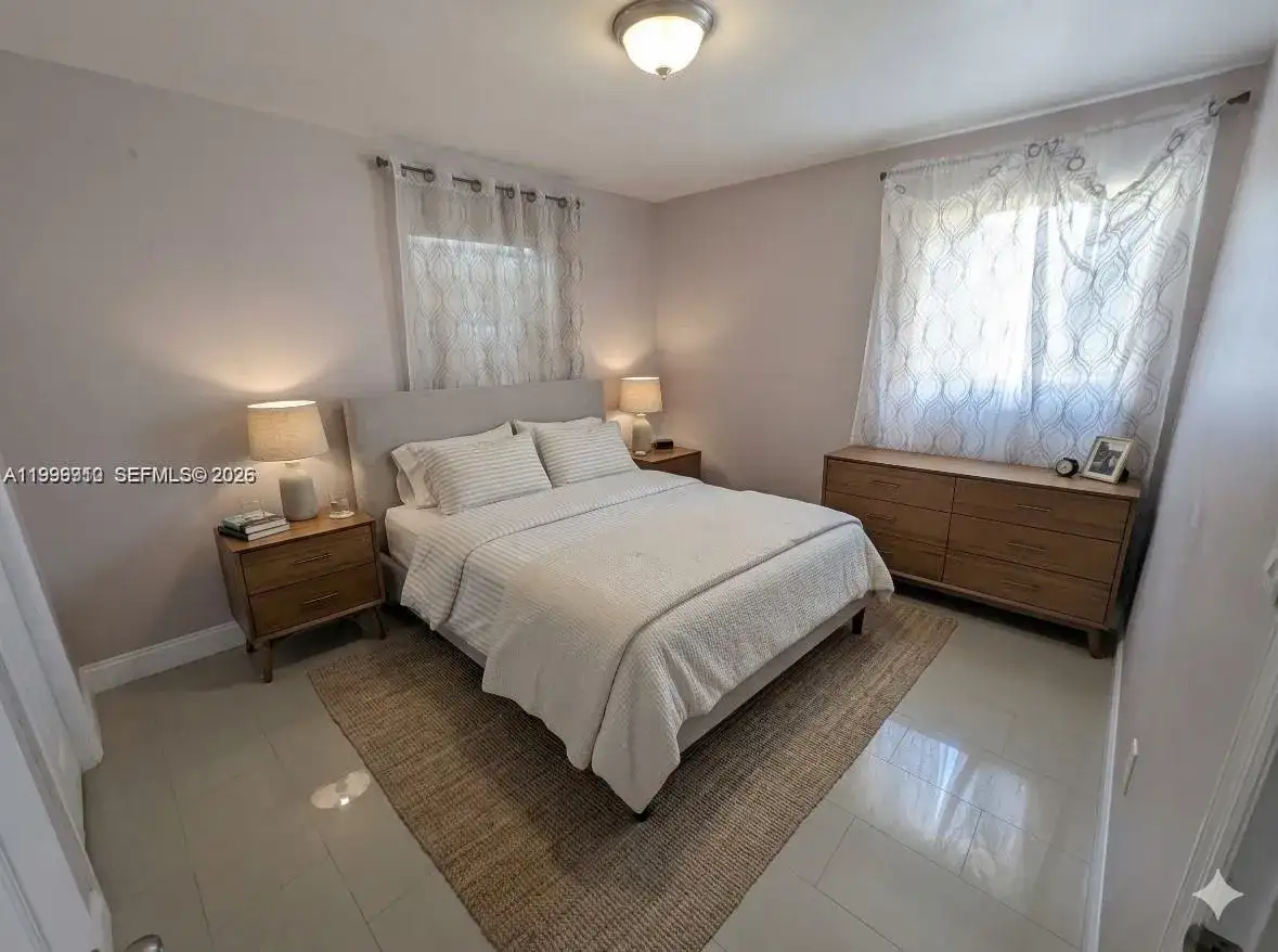 442 NE 162nd St, Miami FL 33162 photo 4