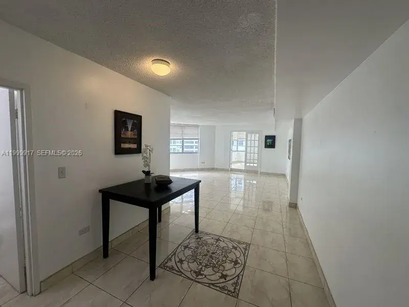 801 Brickell Bay Dr # 1971, Miami FL 33131 photo 3