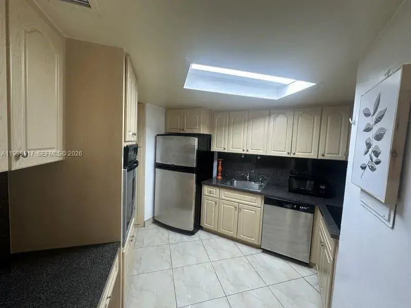 801 Brickell Bay Dr # 1971, Miami FL 33131 photo 5