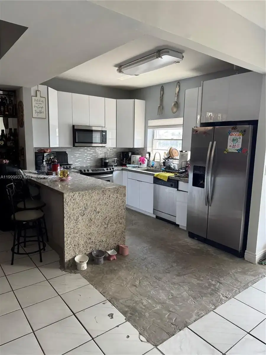 8270 NW 191st Ln # 13L, Hialeah FL 33015 photo 3