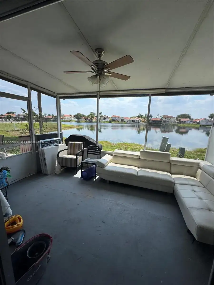8270 NW 191st Ln # 13L, Hialeah FL 33015 photo 4