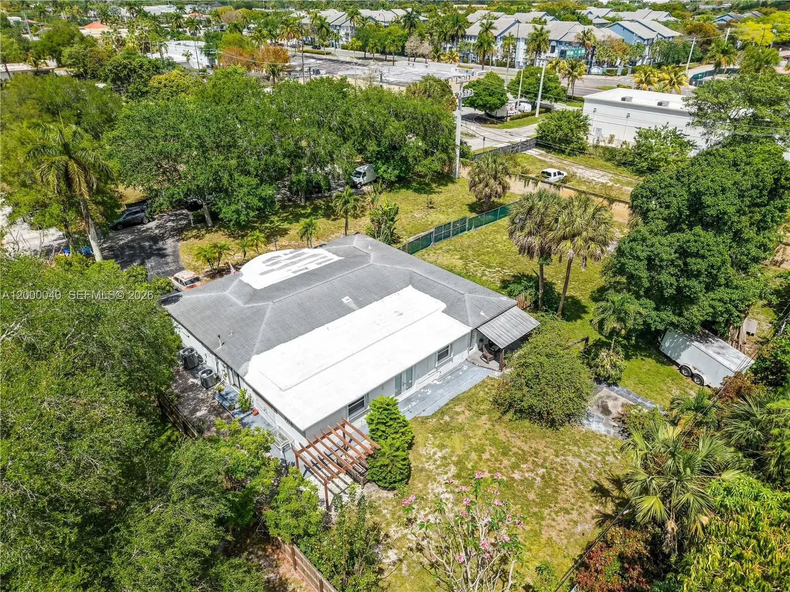 4020 SW 2nd St, Plantation FL 33317