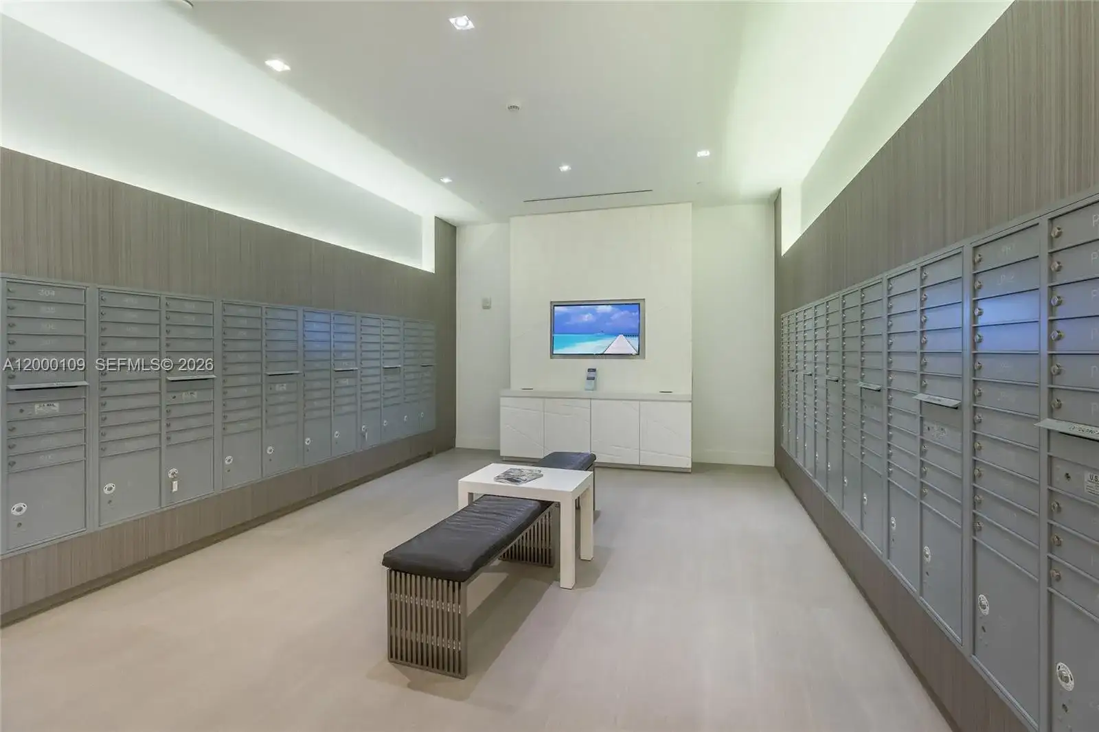 17111 Biscayne Blvd # 903, North Miami Beach FL 33160 photo 3
