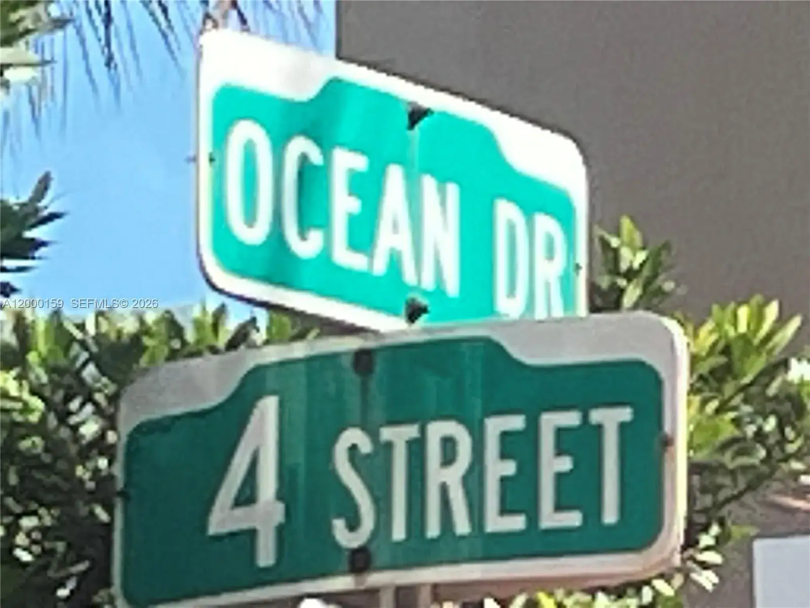 1 bedroom 1 bath Residential for sale at 345 Ocean Dr # 303, Miami Beach FL 33139