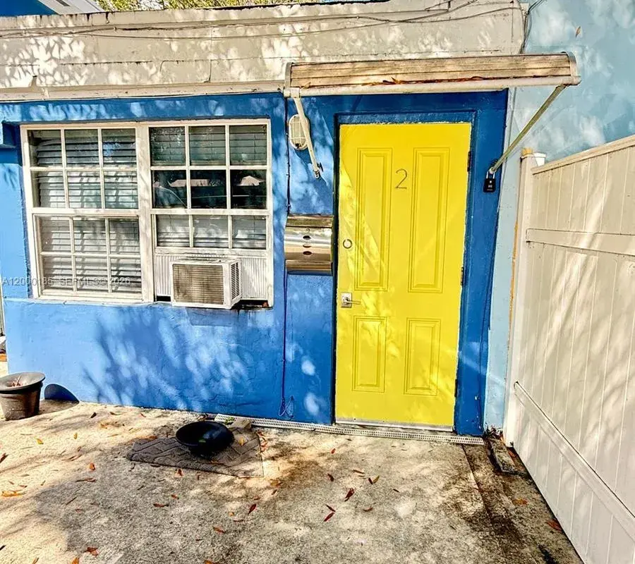 1151 NE 18th St # 2, Fort Lauderdale FL 33305