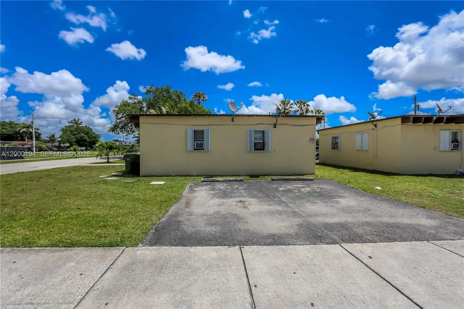 720 SW 6th St, Homestead FL 33030 photo 3