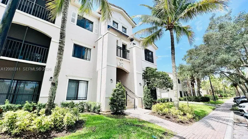 2812 Grande Pkwy # 302, Palm Beach Gardens FL 33410
