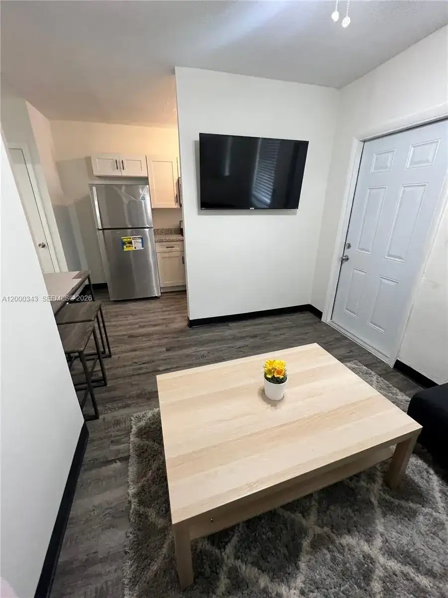 1191 NW 8th St Rd # 1, Miami FL 33136 photo 3