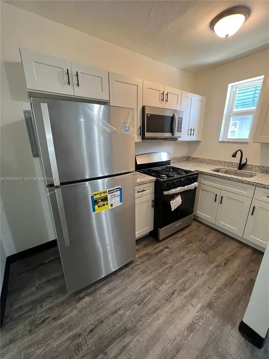 1191 NW 8th St Rd # 1, Miami FL 33136 photo 5