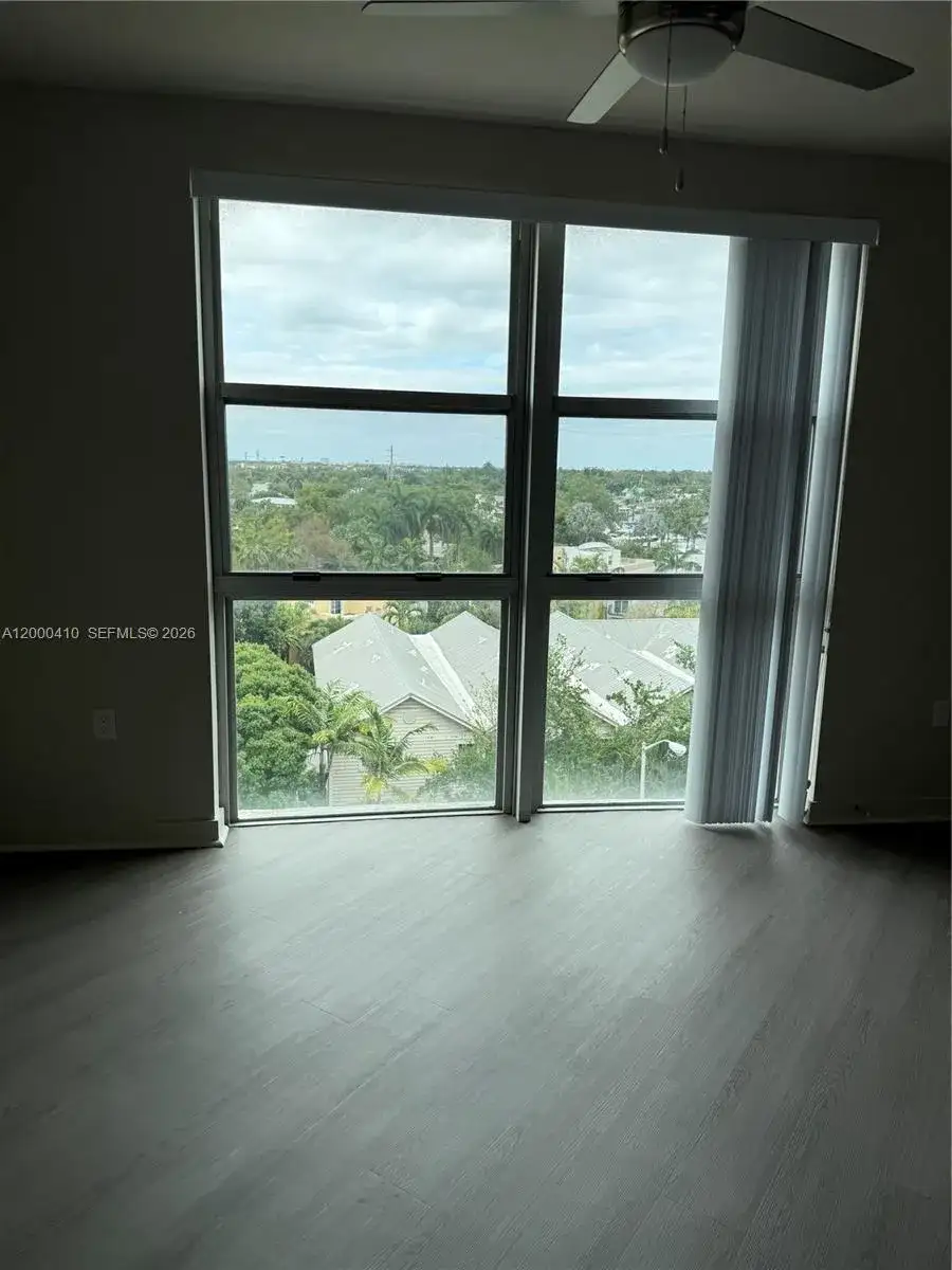 437 SW 4th Avenue # 708, Fort Lauderdale FL 33315 photo 2