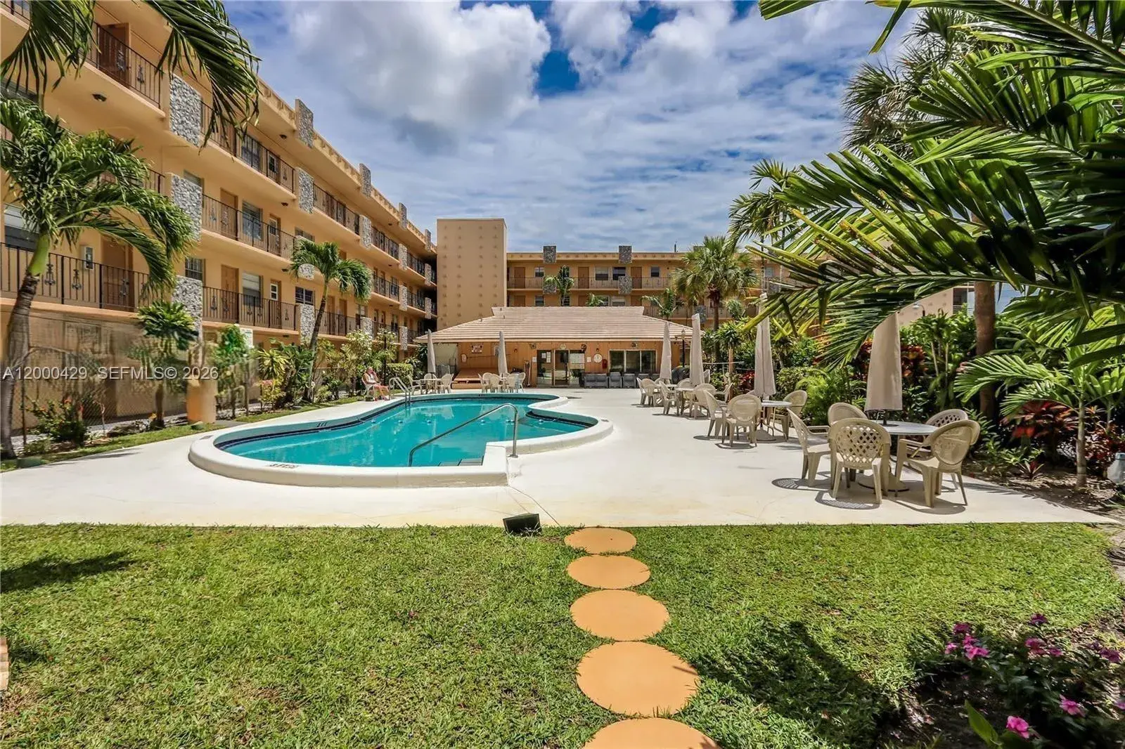 2145 Pierce St # 326, Hollywood FL 33020