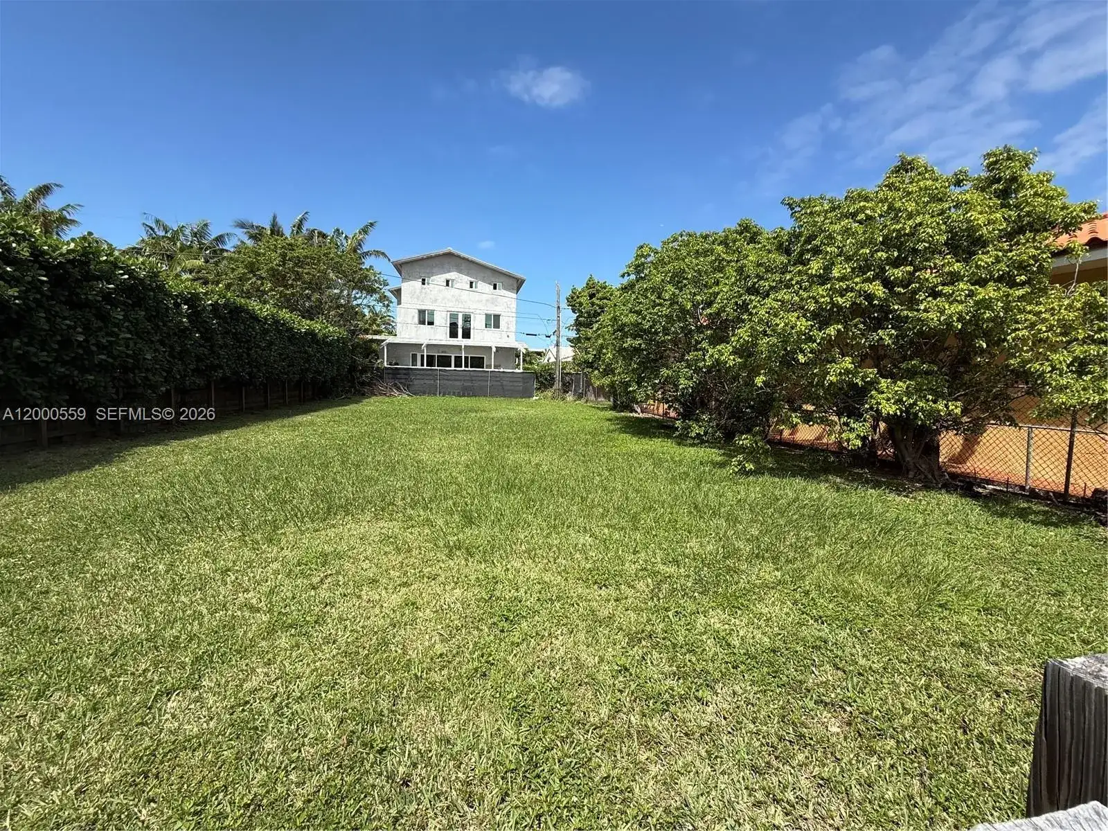 9308 Harding Ave, Surfside FL 33154 photo 2