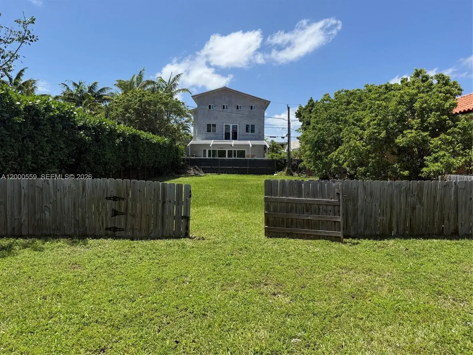9308 Harding Ave, Surfside FL 33154 photo 4