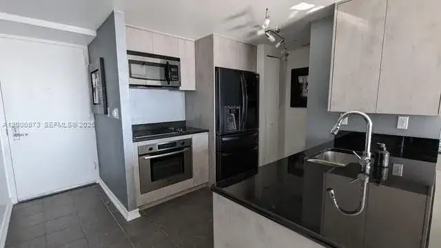 50 Biscayne Blvd # 5107, Miami FL 33132 photo 4