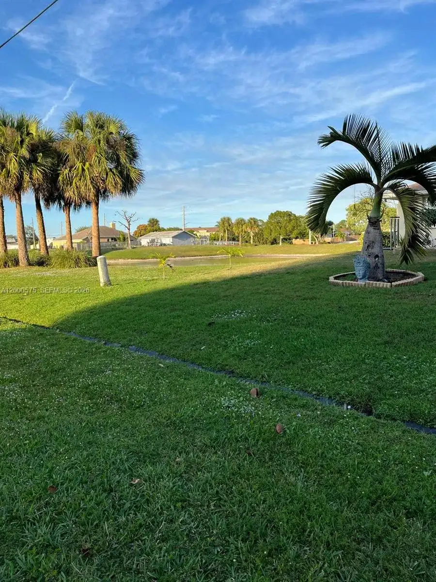 1637 SW Taurus Ln, Port St. Lucie FL 34984 photo 3
