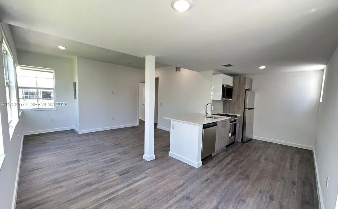 1570 Euclid Ave # 06, Miami Beach FL 33139 photo 2