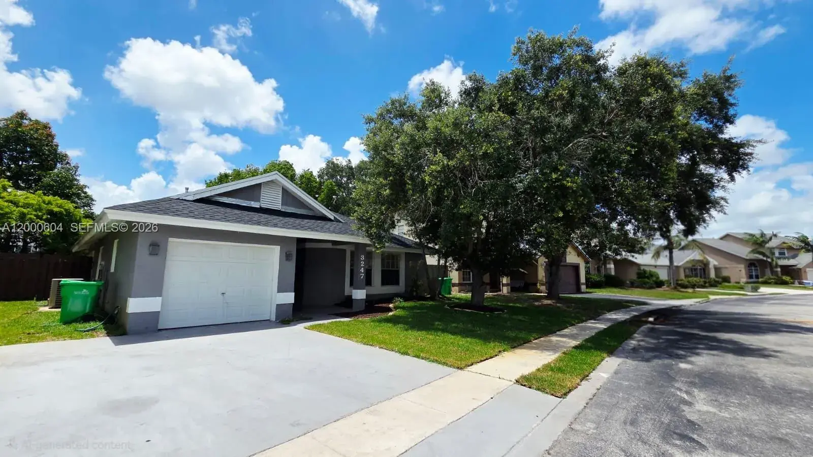 3247 NW 123rd Ave, Sunrise FL 33323