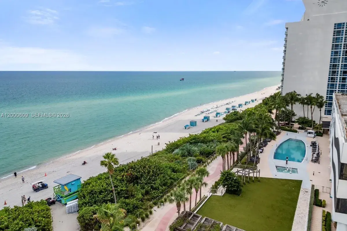 6801 Collins Ave, Miami Beach FL 33141