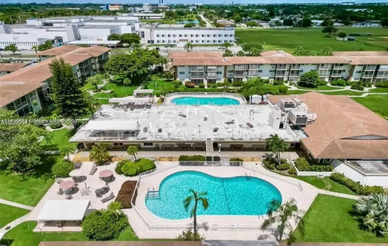 16900 NE 14 # 109, Miami FL 33162 photo 2
