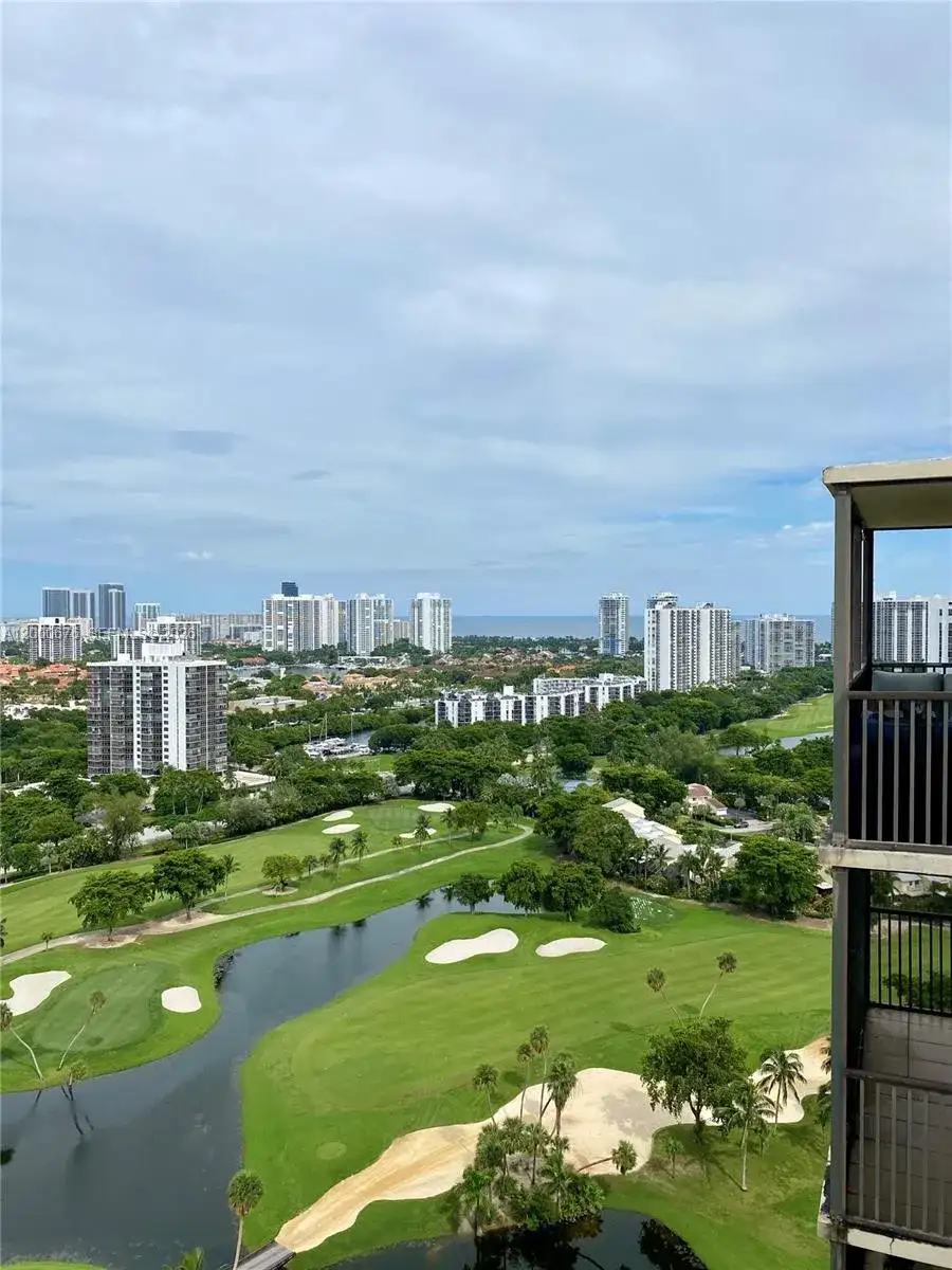 20379 W Country Club Dr # 40, Aventura FL 33180 photo 3