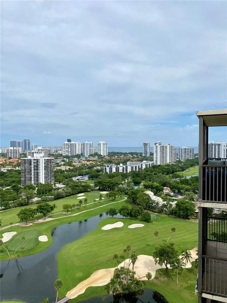 20379 W Country Club Dr # 40, Aventura FL 33180