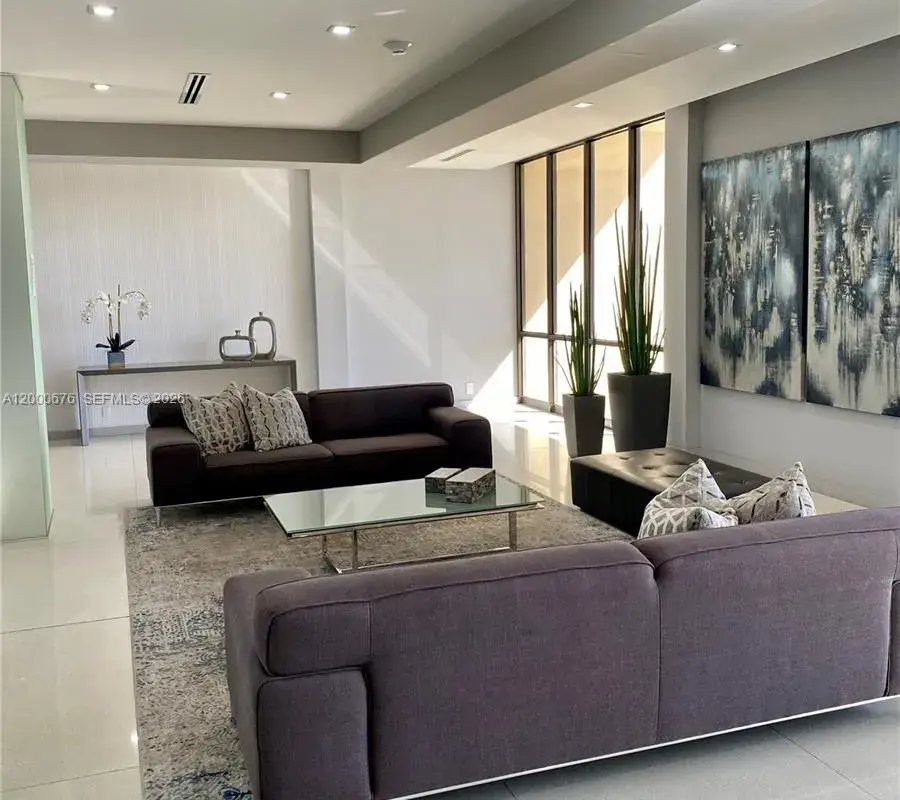 20379 W Country Club Dr # 40, Aventura FL 33180