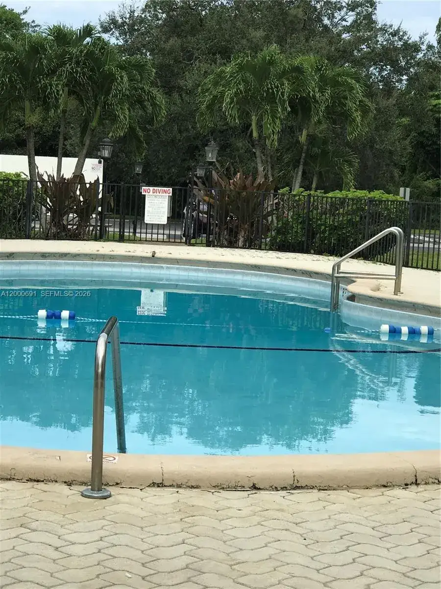 15201 NE 6th Ave # C304, Miami FL 33162