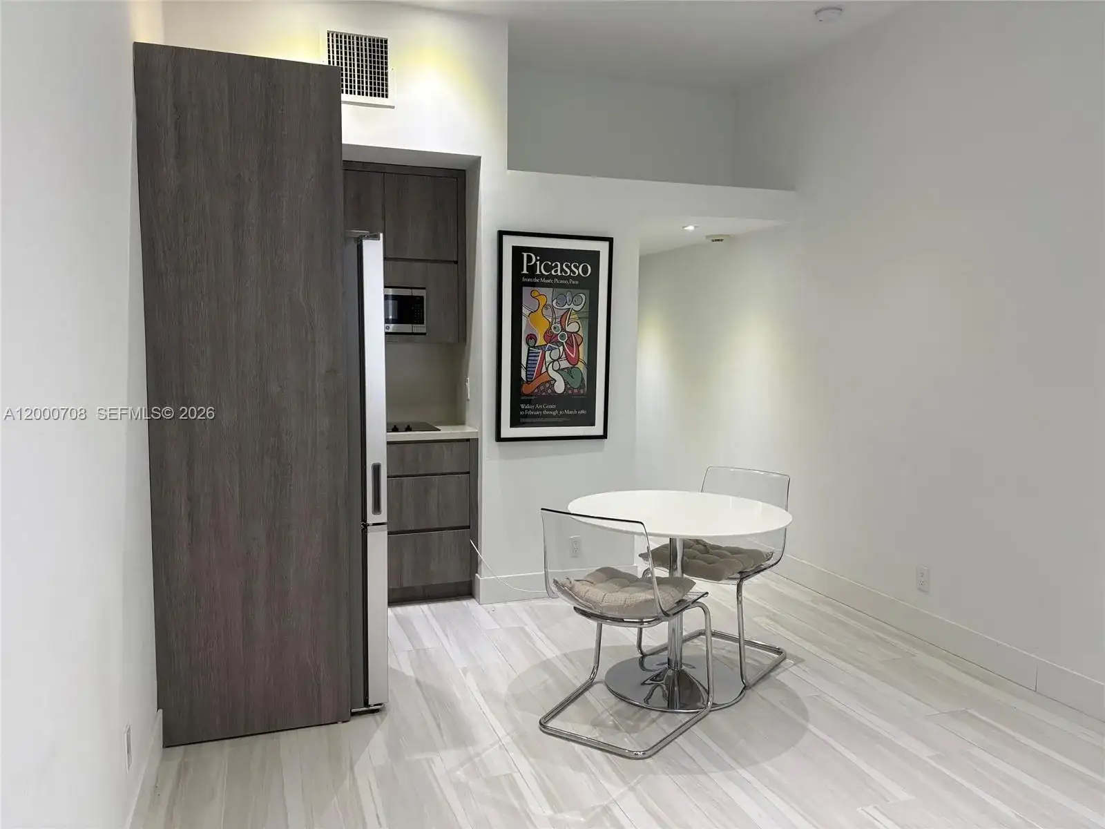 1915 Brickell Ave, Miami FL 33129 photo 2