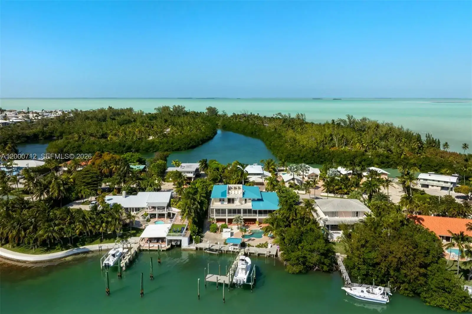 137 Sapodilla Dr, Islamorada FL 33036 photo 2