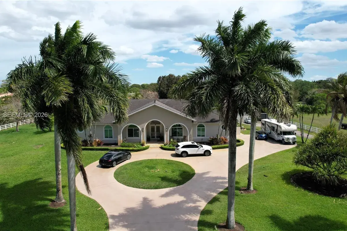 4810 SW 198th Ter, Southwest Ranches FL 33332