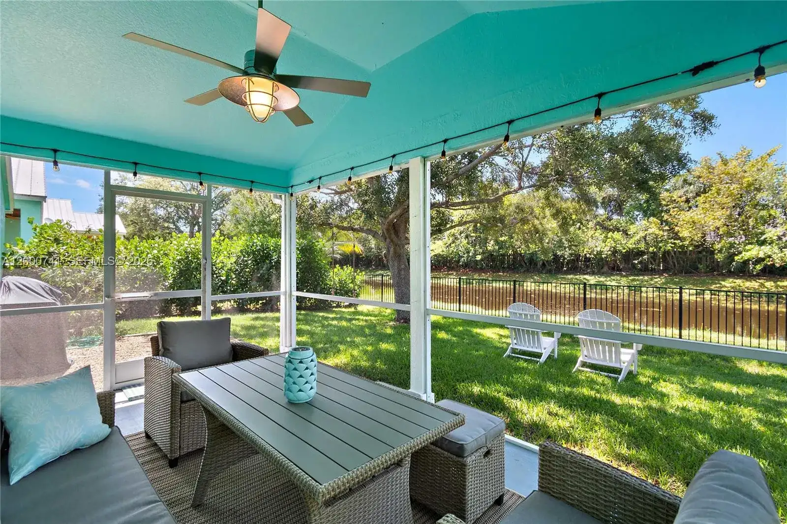 104 Old Jupiter Beach Road, Jupiter FL 33477 photo 2