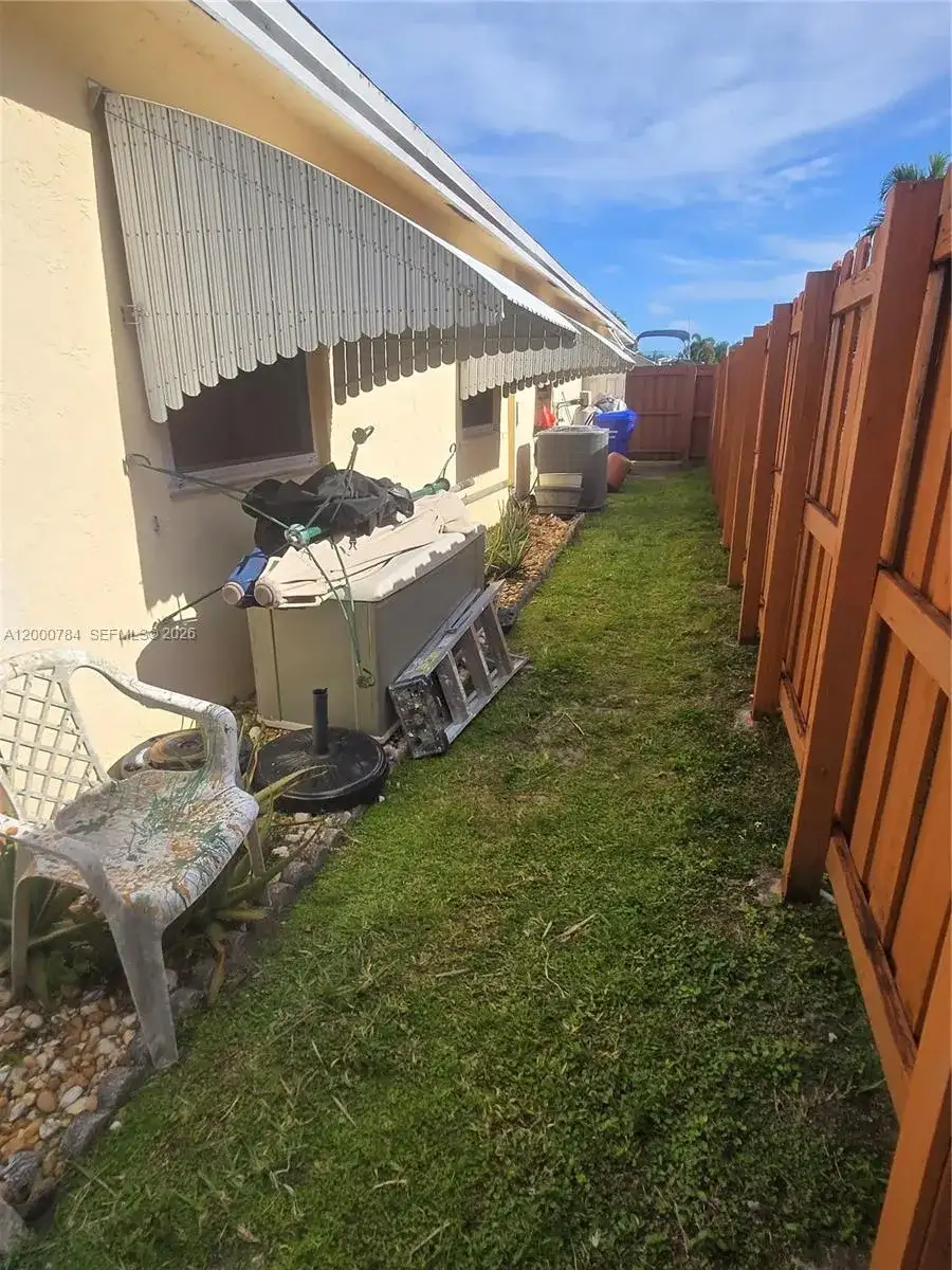 2635 Taylor St, Hollywood FL 33020 photo 4