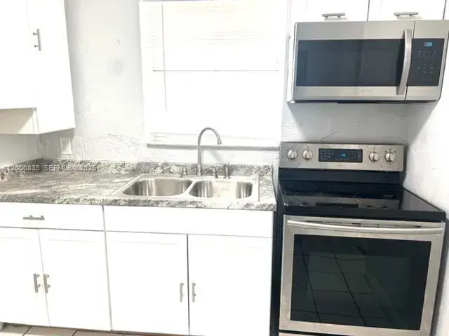 504 N 57th Ave, Hollywood FL 33021