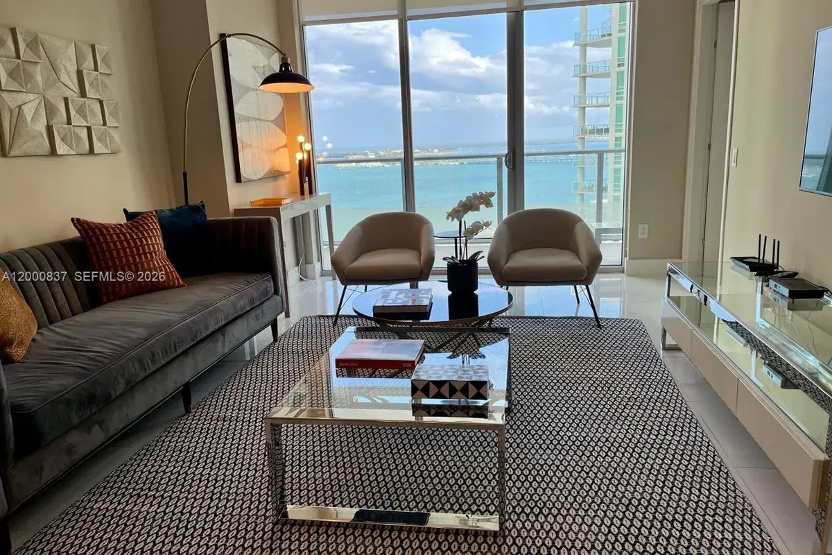 1300 Brickell Bay Dr # 2307, Miami FL 33131