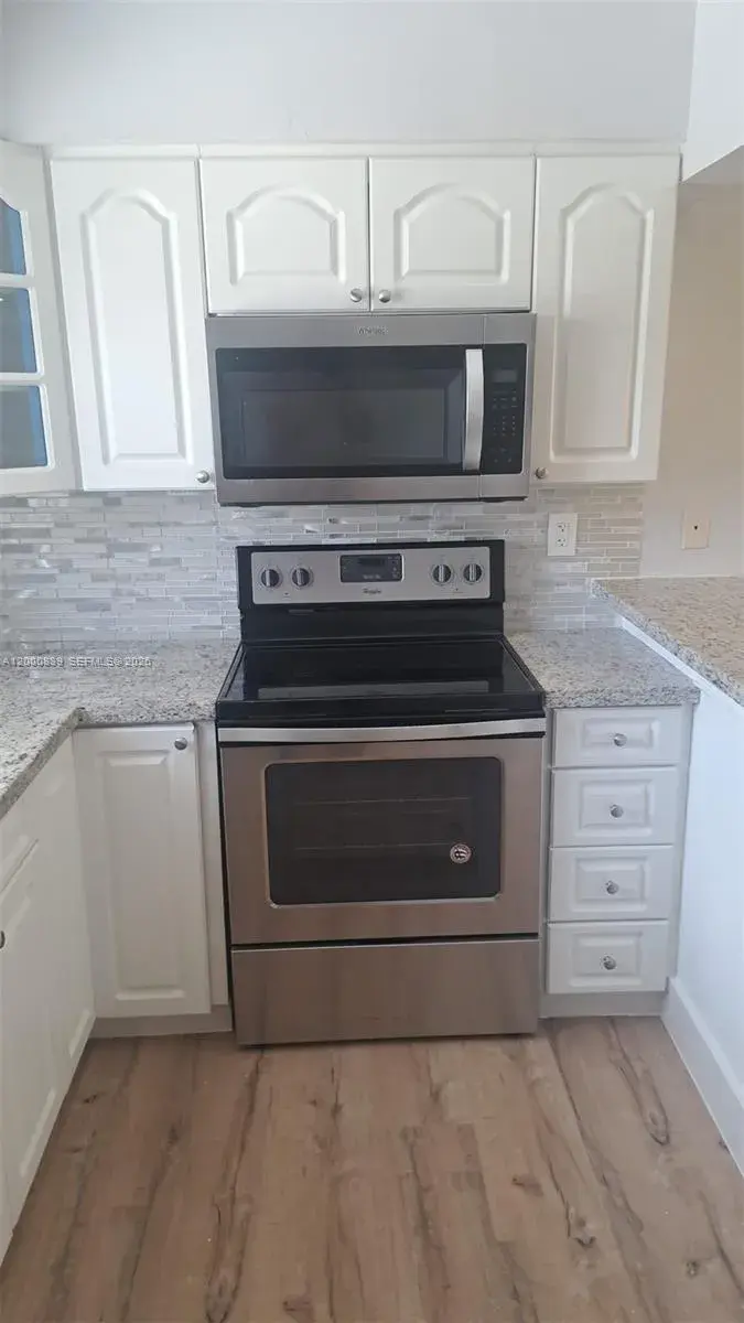 2415 Lincoln St # 307, Hollywood FL 33020