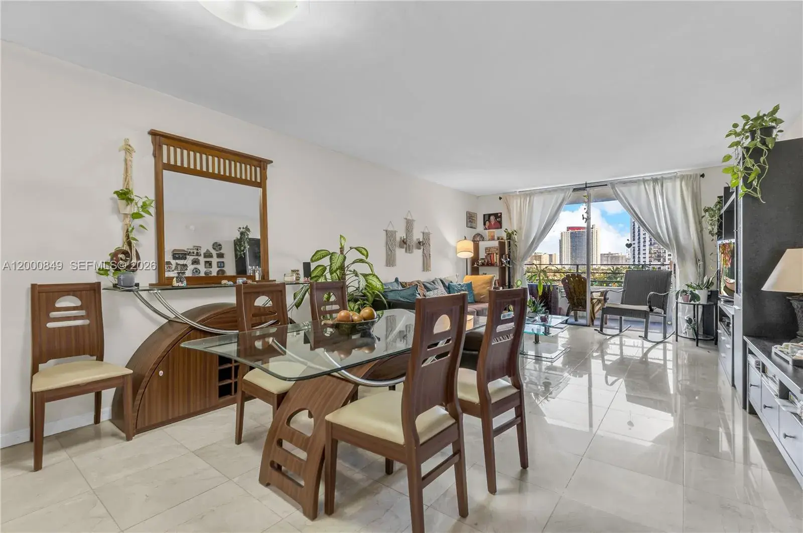 600 Three Islands Blvd # 618, Hallandale Beach FL 33009