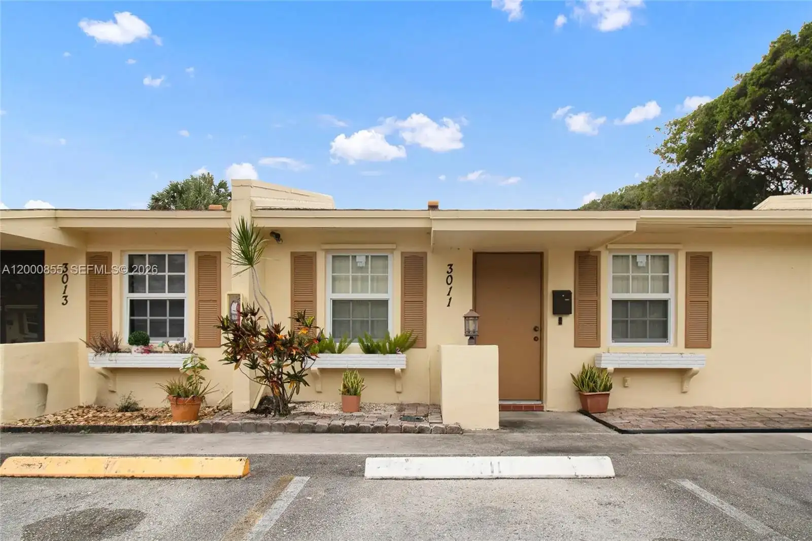 3011 NW 68th St # 10F, Fort Lauderdale FL 33309