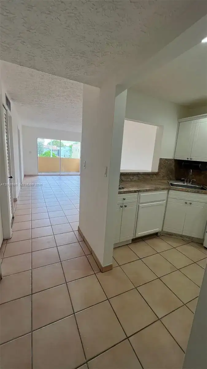 6070 W 18th Ave # 323, Hialeah FL 33012 photo 3