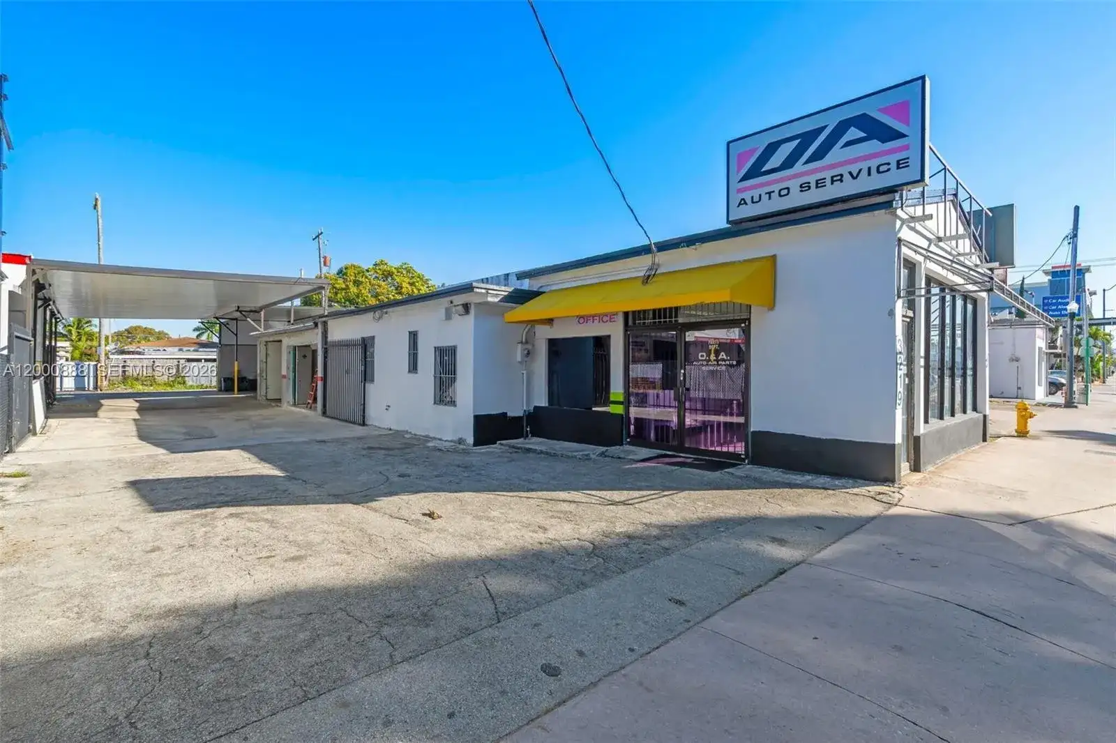 3219 SW 8th St, Miami FL 33135 photo 2