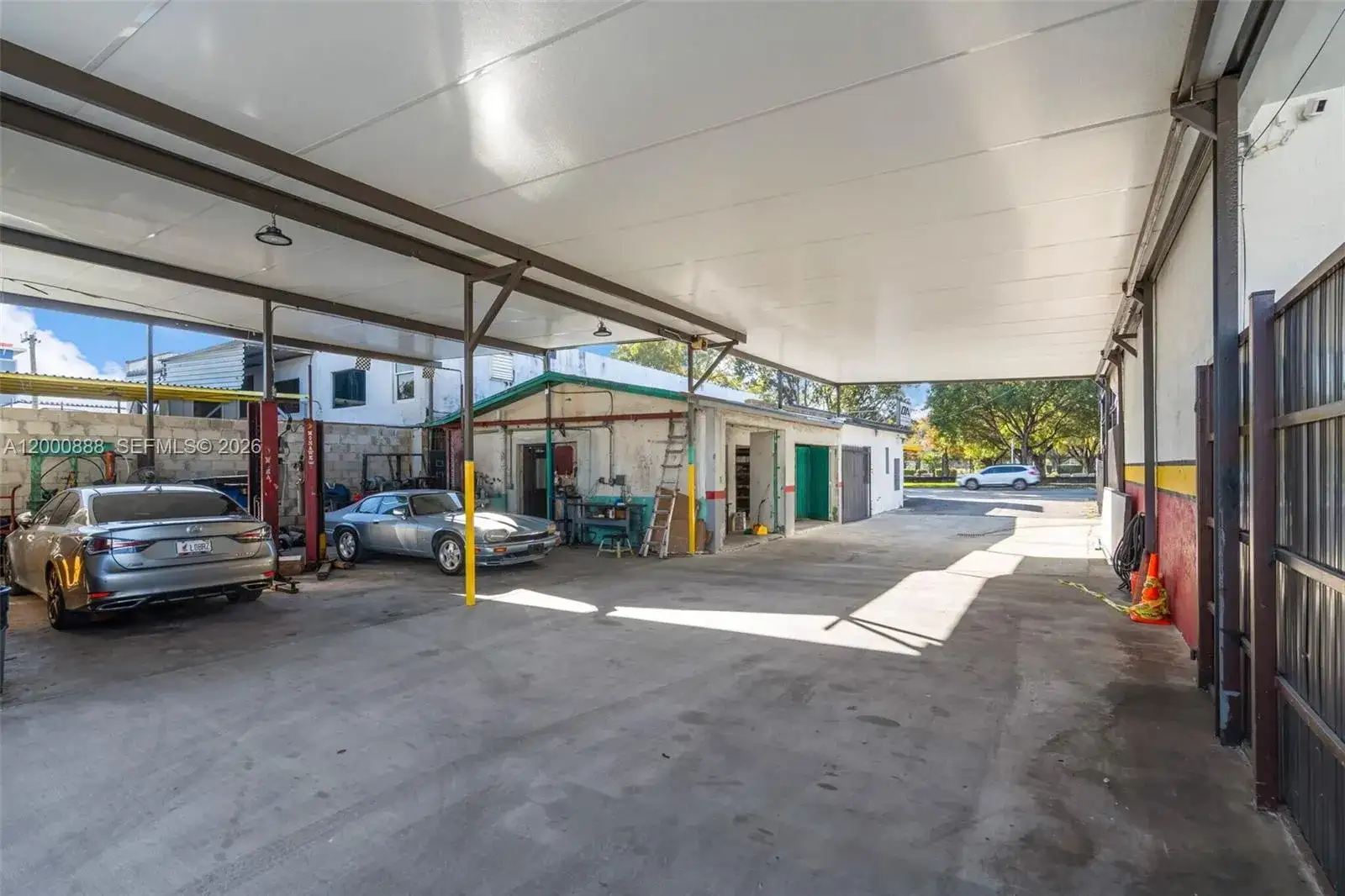 3219 SW 8th St, Miami FL 33135 photo 5