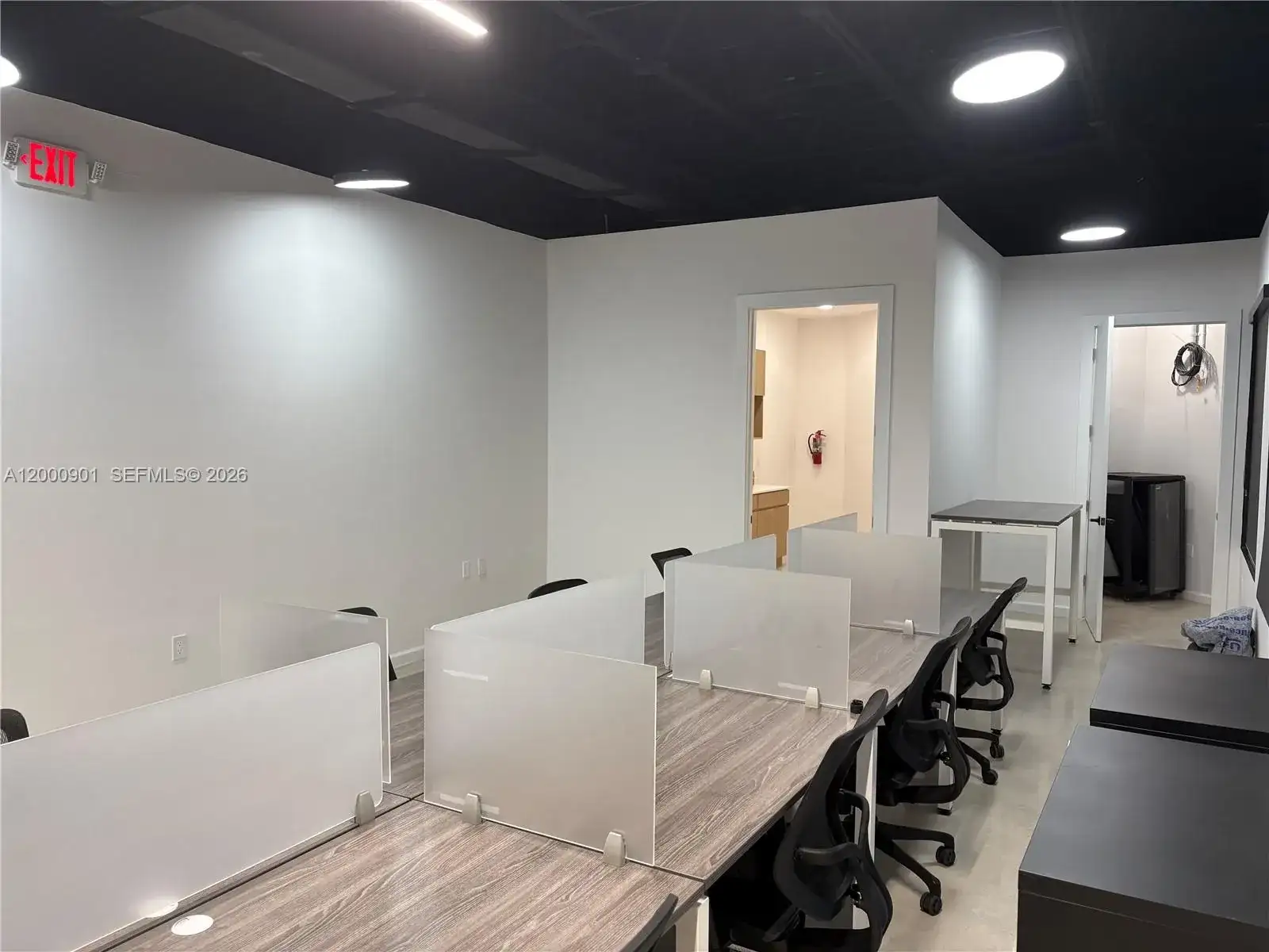 1545 N Park Dr, Weston FL 33326 photo 4