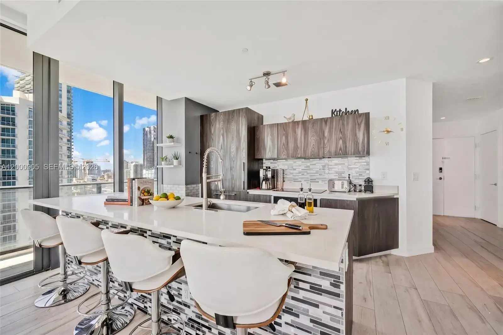 480 NE 31st St # 1501, Miami FL 33137 photo 4