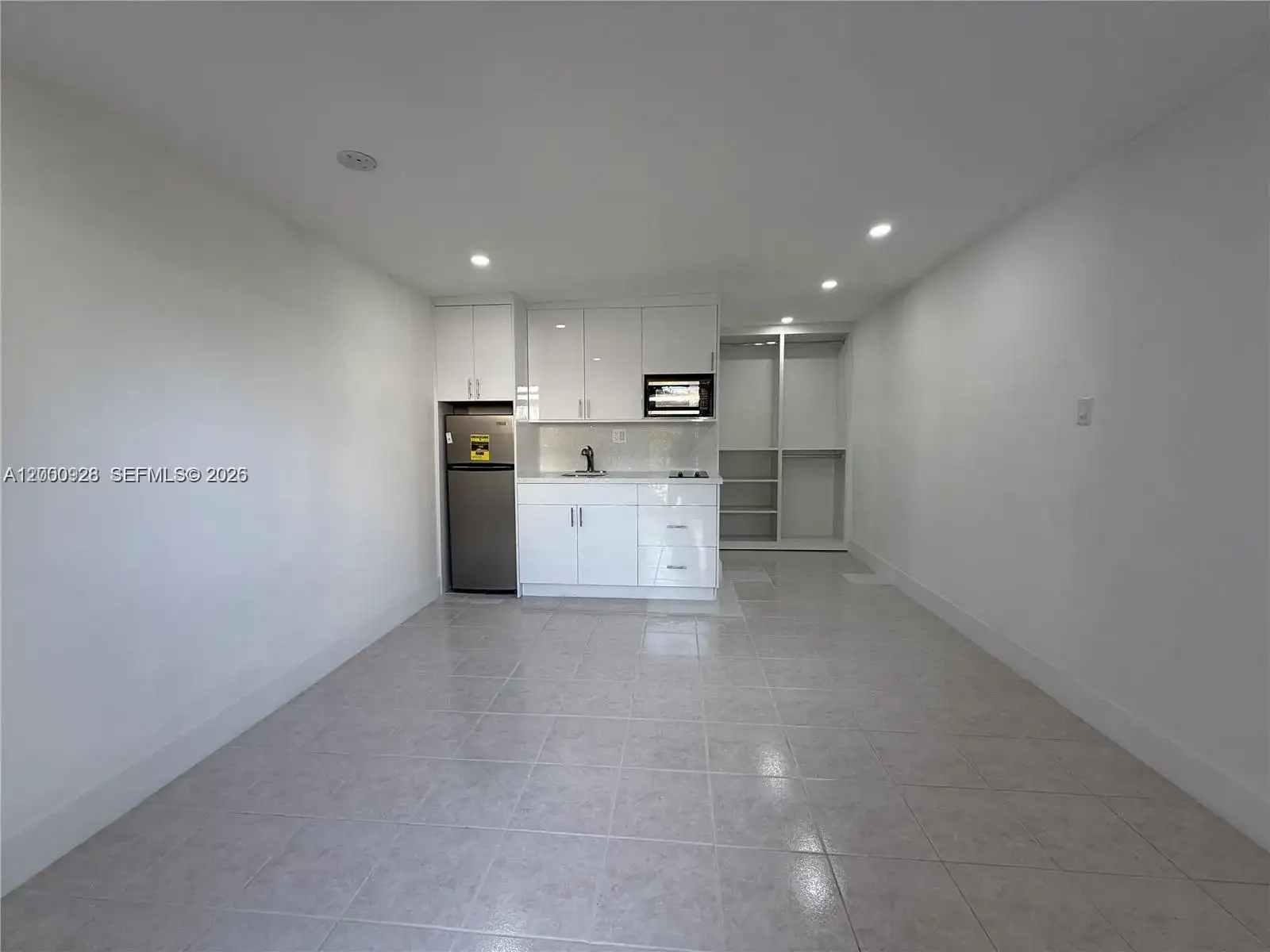 6820 SW 5th St # 1, Miami FL 33144 photo 2