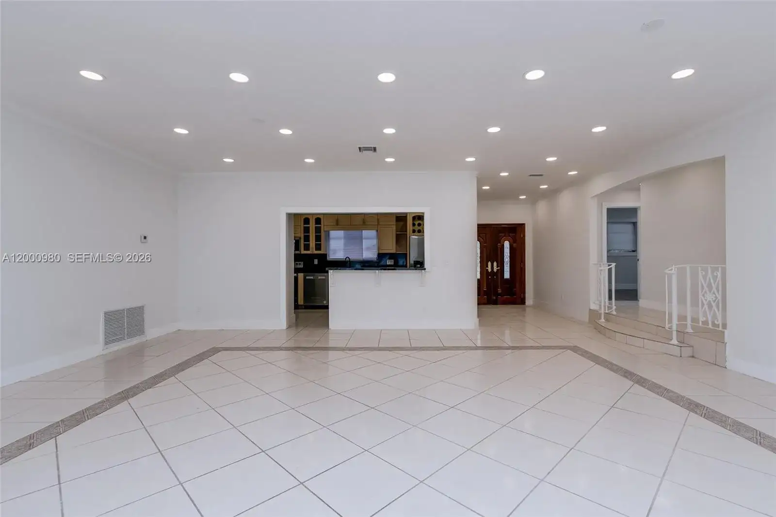 840 NE 182nd Ter, North Miami Beach FL 33162 photo 5