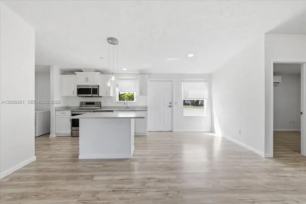 730 Chippewa # 0, Other City - In The State Of Florida FL 33931 photo 3