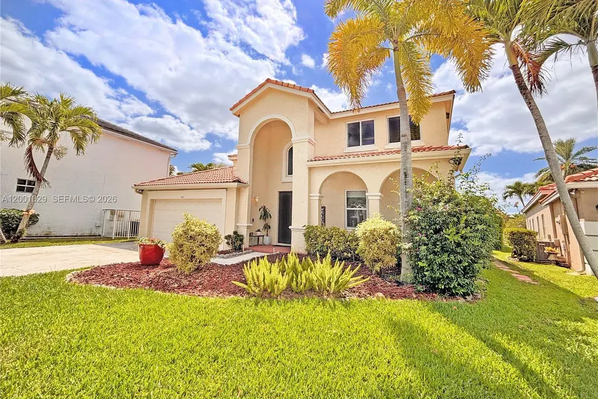 4467 Fox Glove Ln, Weston FL 33331