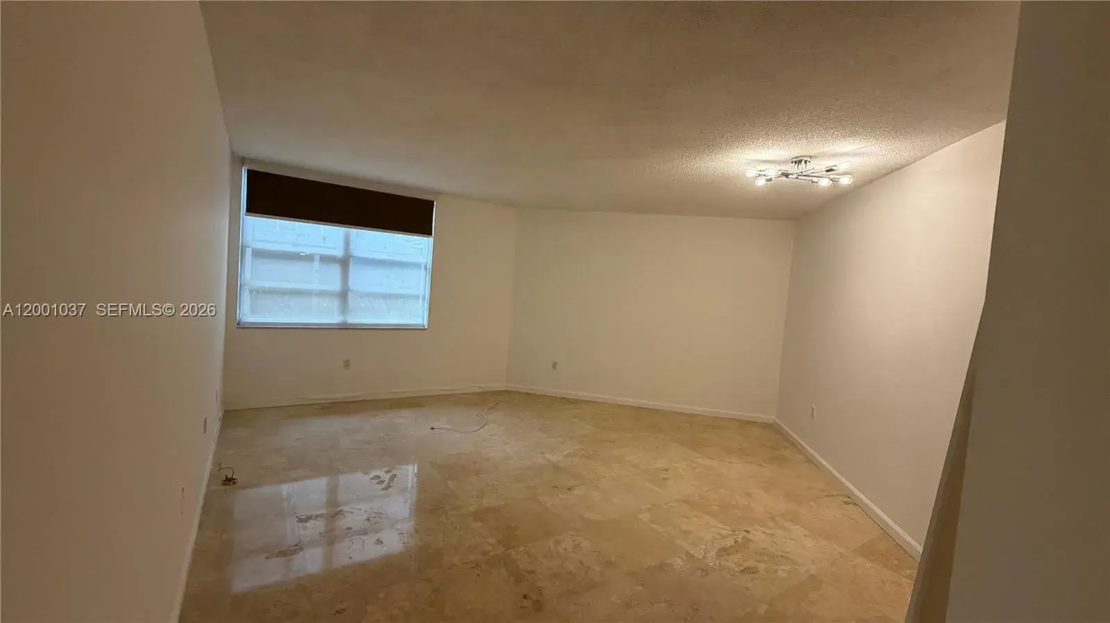 2750 NE 183rd St # 106, Aventura FL 33160