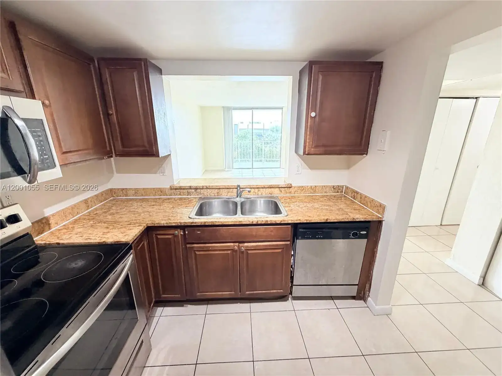 496 NW 165th St Rd # 409, Miami FL 33169 photo 5