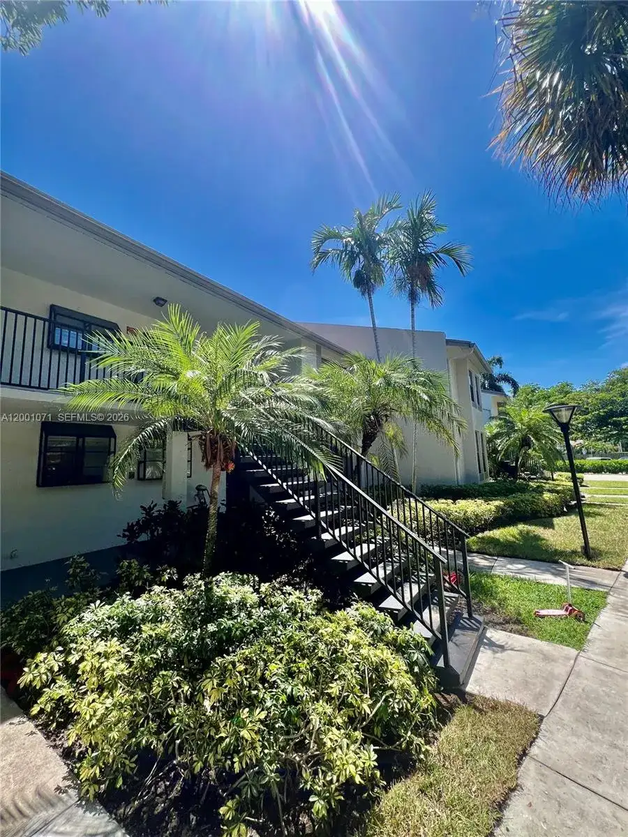 1258 S Military Trail # 813, Deerfield Beach FL 33442 photo 5