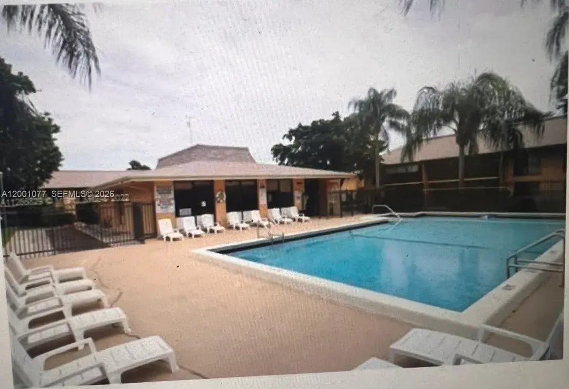 5821 Washington St # 31, Hollywood FL 33023